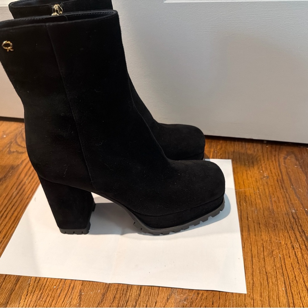 Gianvito Rossi Black Platform Heeled Boots - Picture 2 of 4